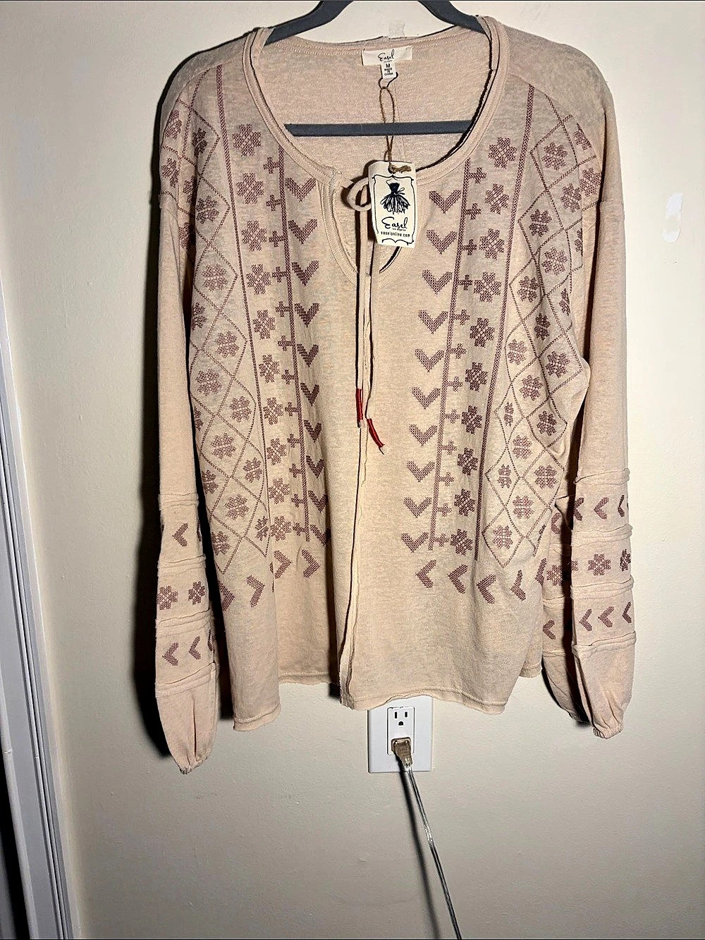 Easel Embroidered Blouse in Beige & Purple Size medium  NWT

24 PTP   #504